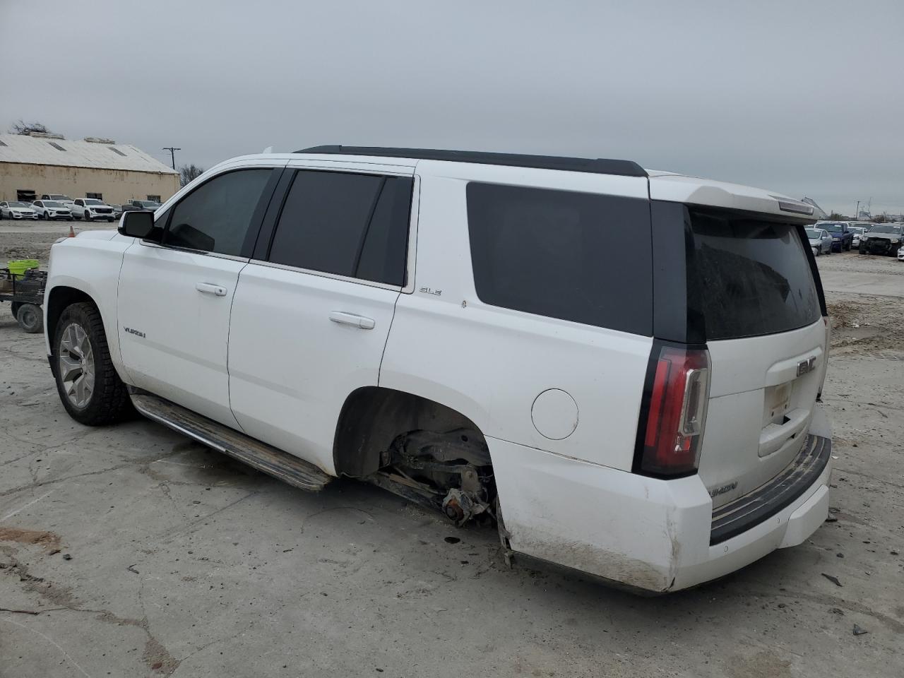 2019 GMC Yukon - Image 2