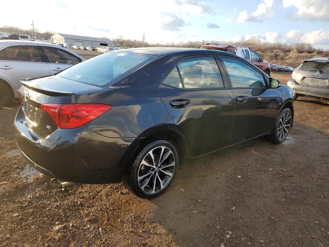 2017 Toyota Corolla - Image 3