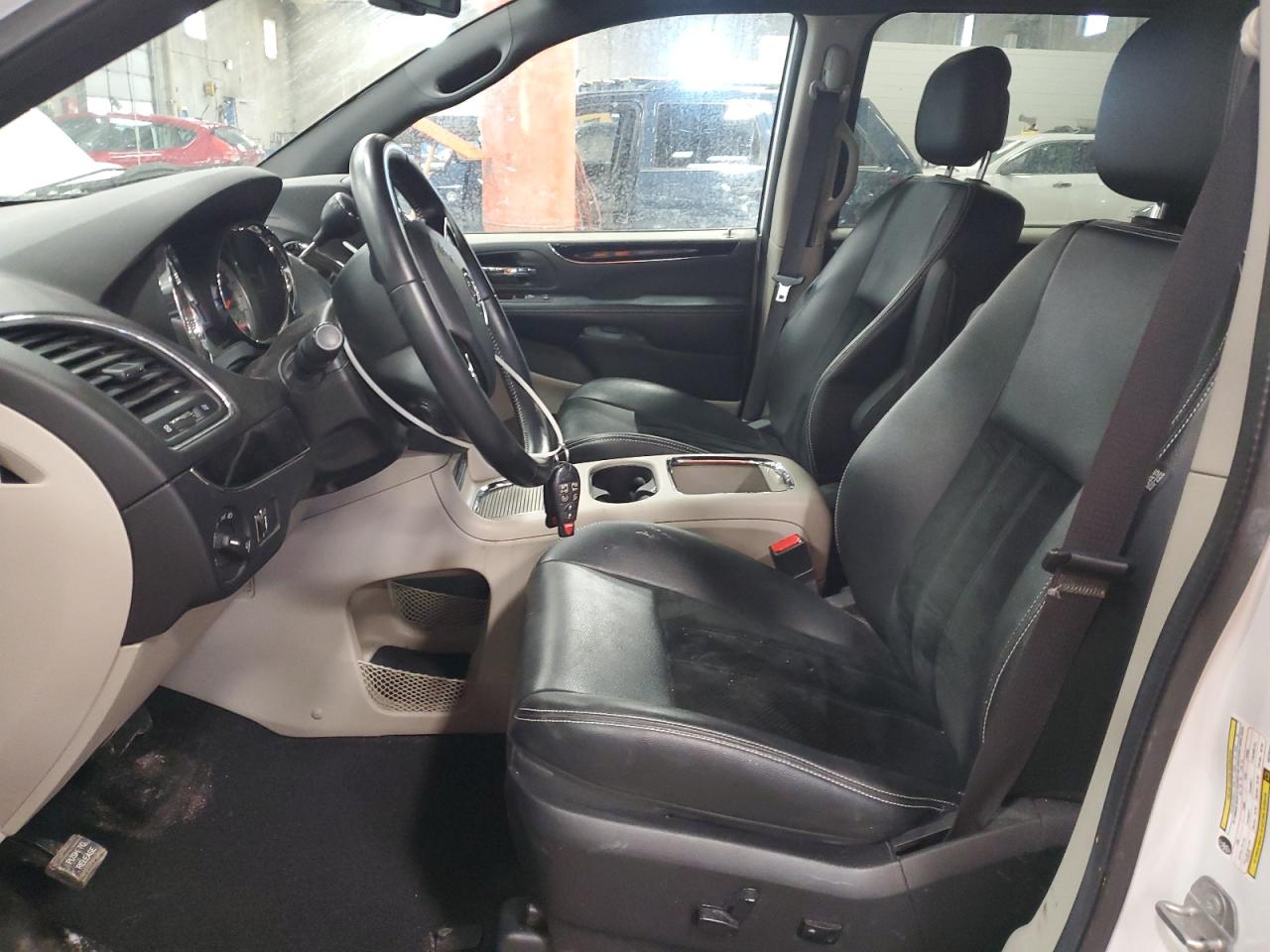 2017 Dodge Caravan - Image 7