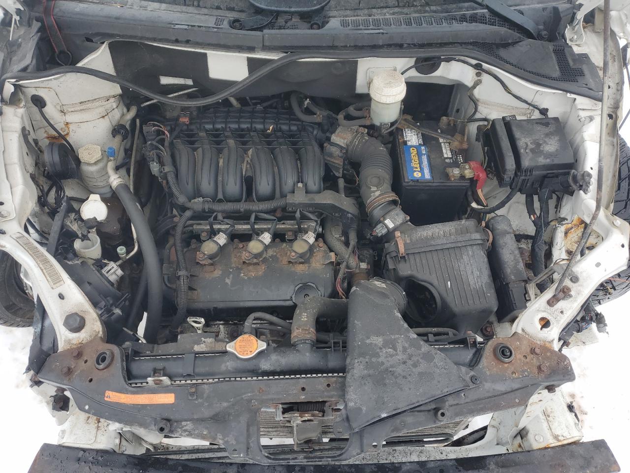 2011 Mitsubishi Endeavor - Image 14