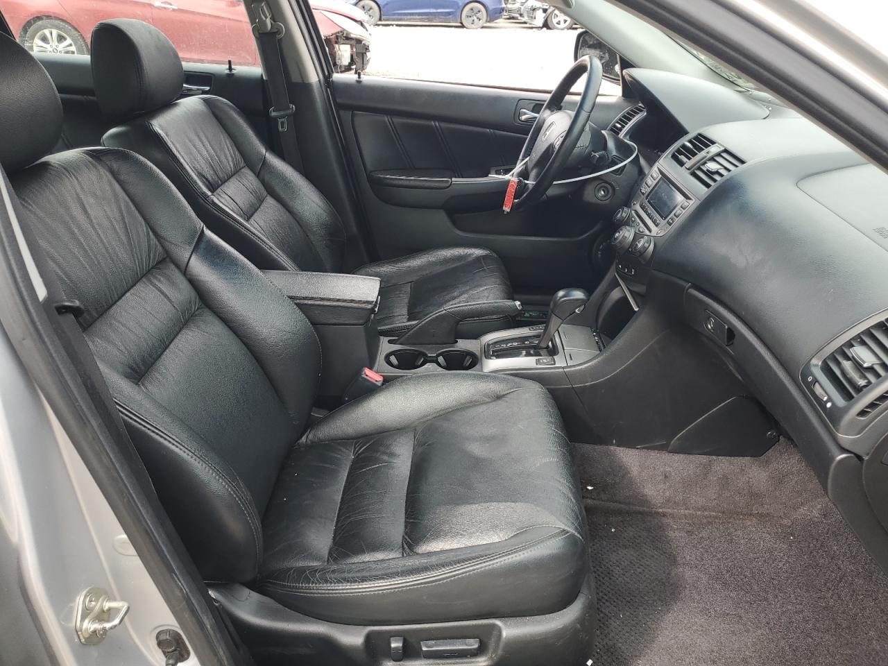2007 Honda Accord - Image 7