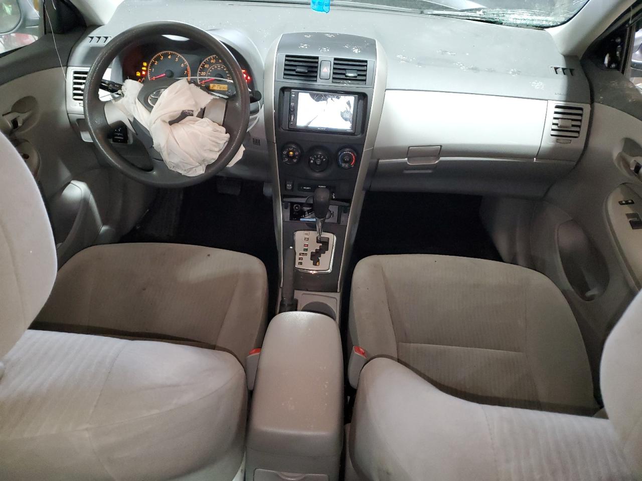 2010 Toyota Corolla - Image 8