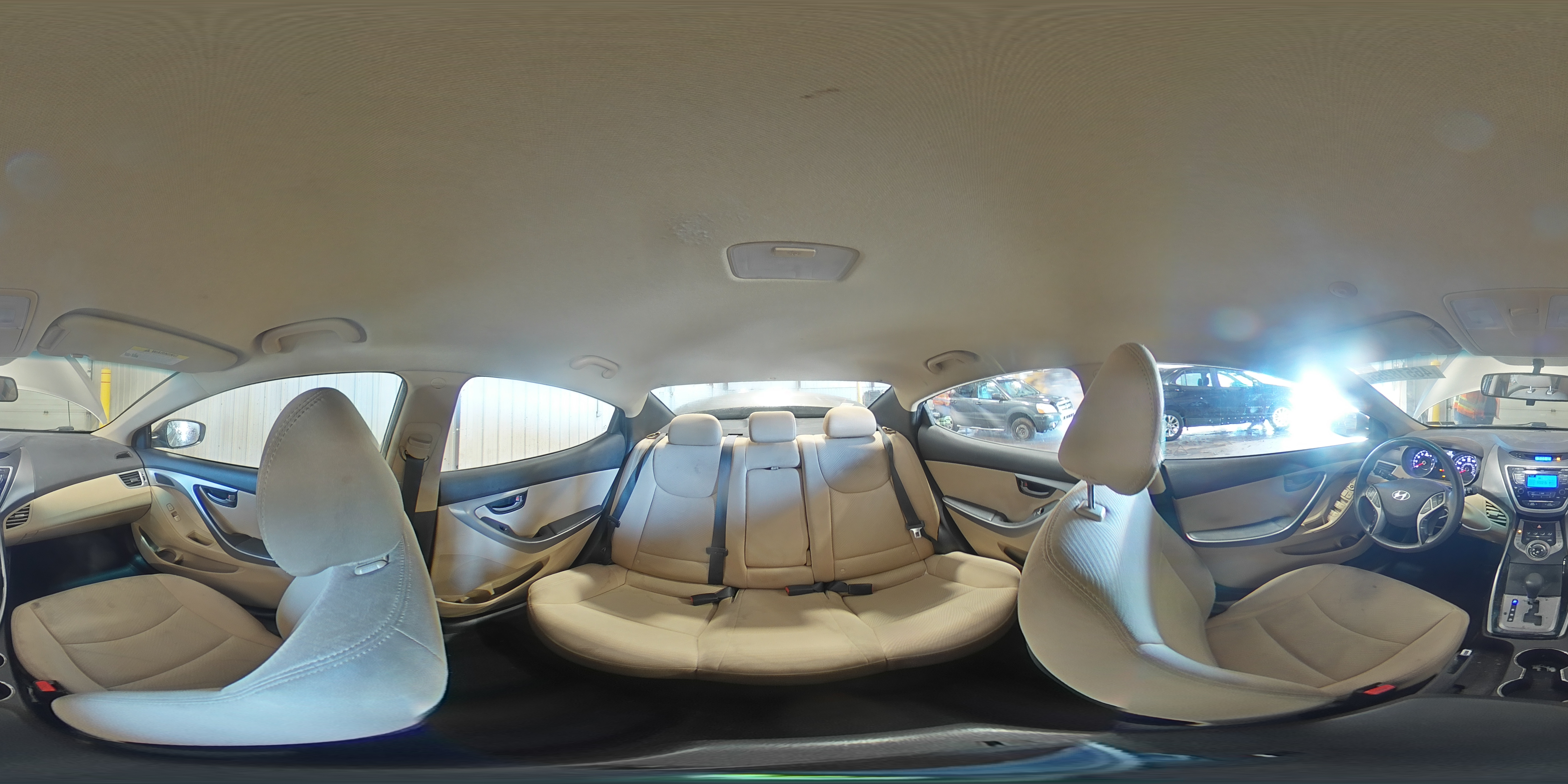 2013 Hyundai Elantra - Image 14