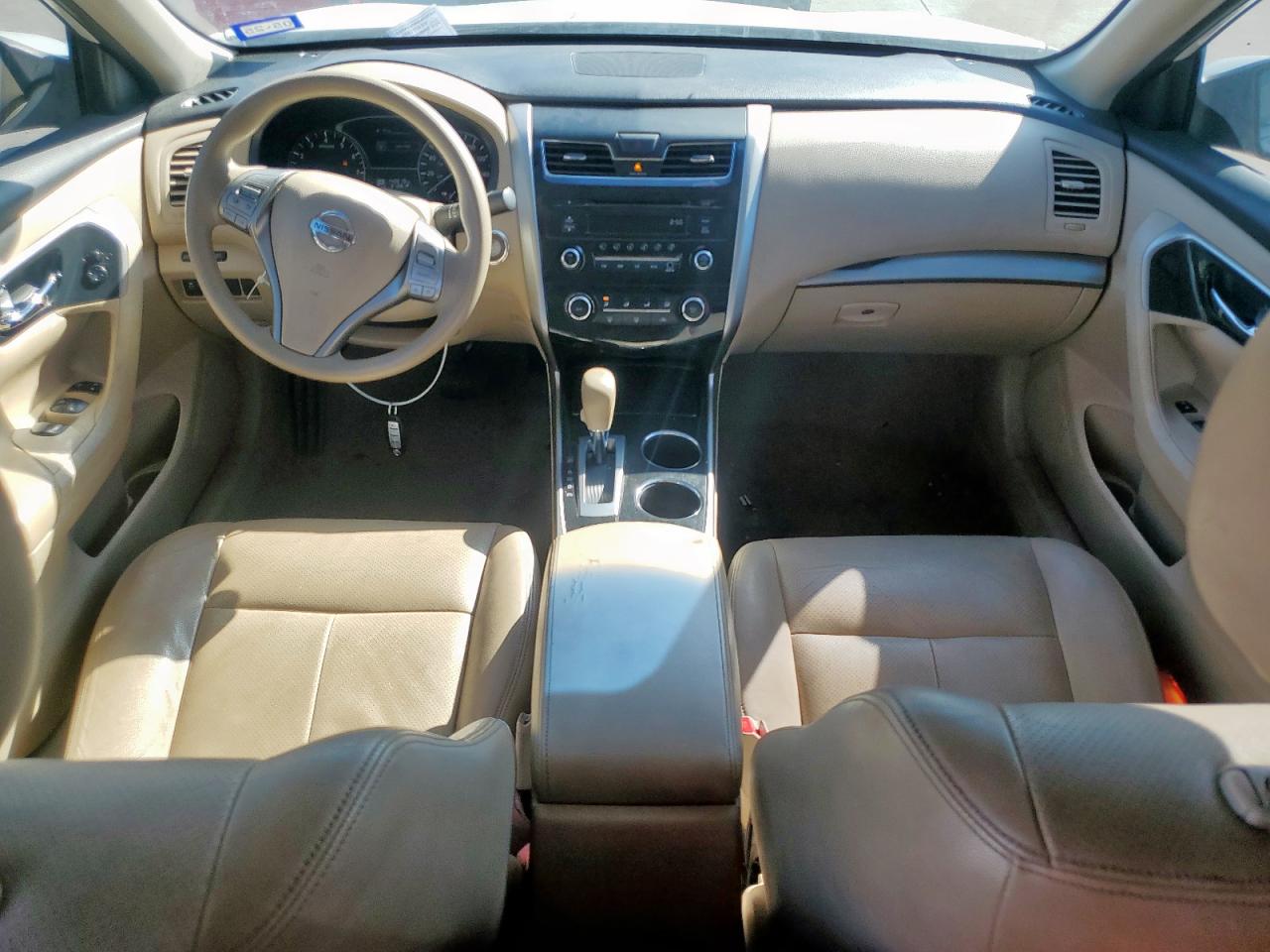 2014 Nissan Altima - Image 8