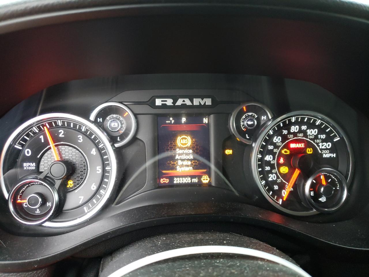 2019 RAM 1500 - Image 9