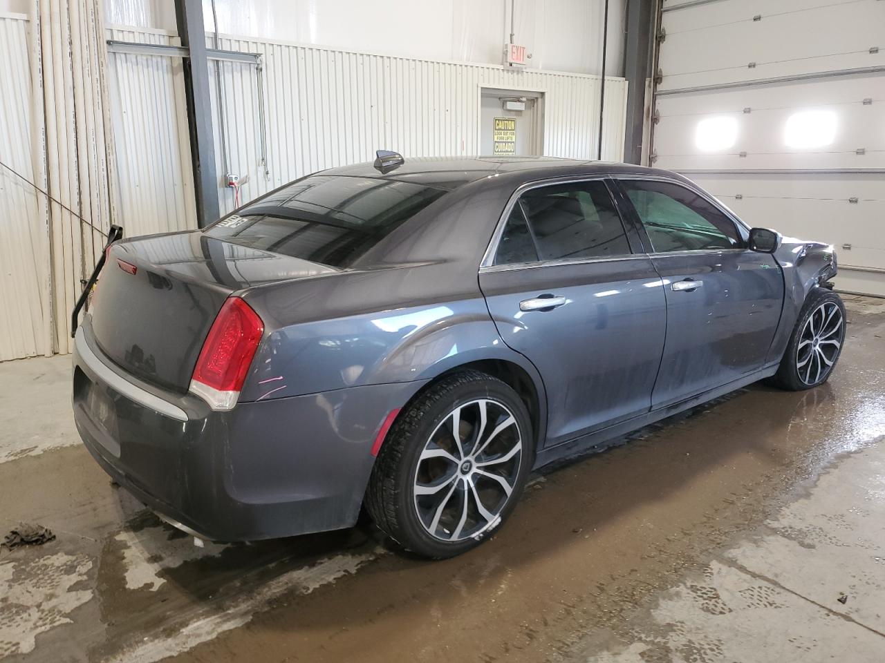 2016 Chrysler 300 - Image 3