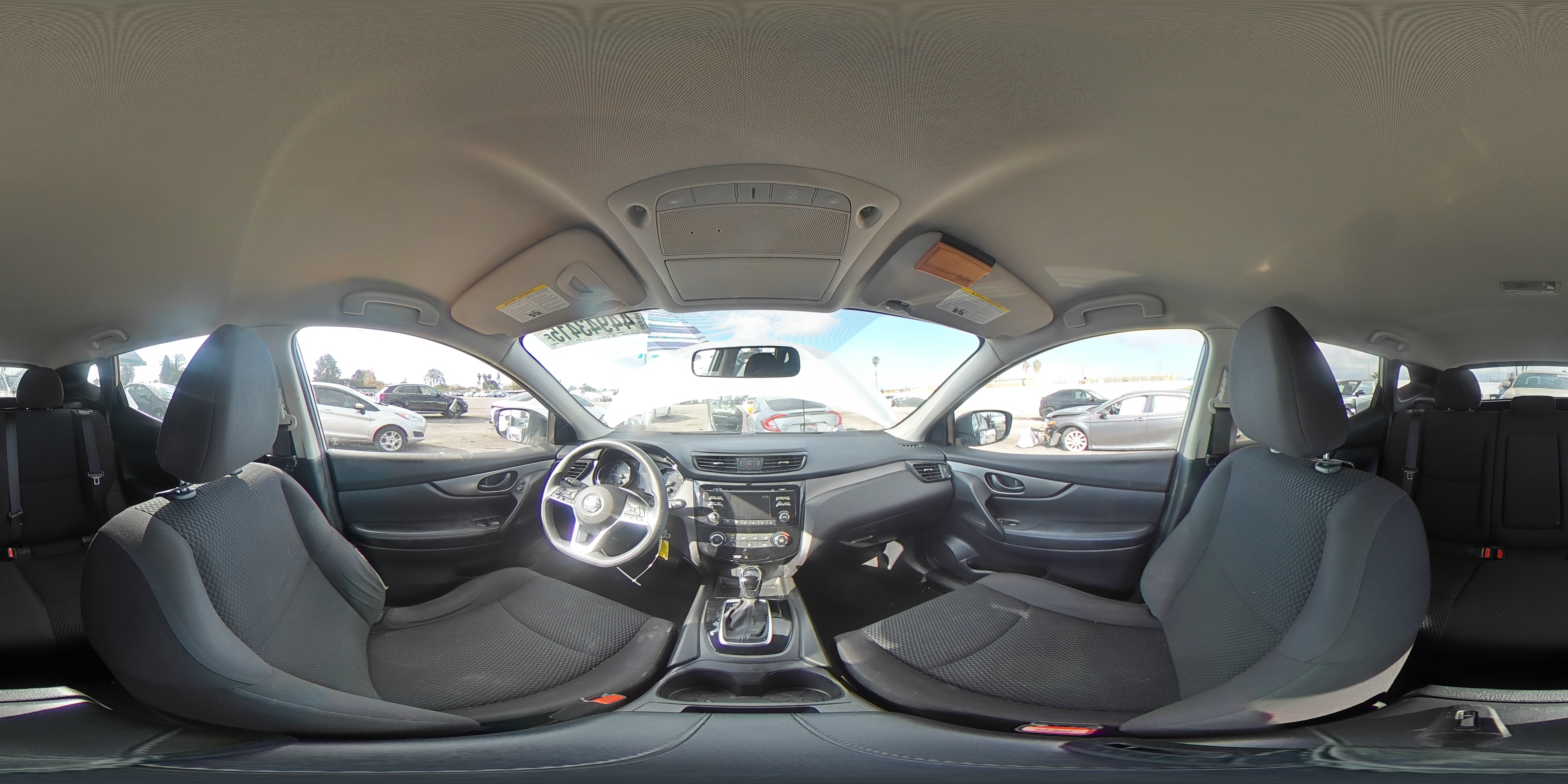 2017 Nissan Rogue - Image 13
