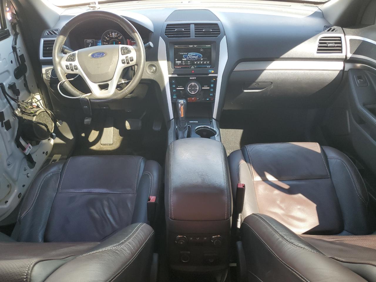 2015 Ford Explorer - Image 8