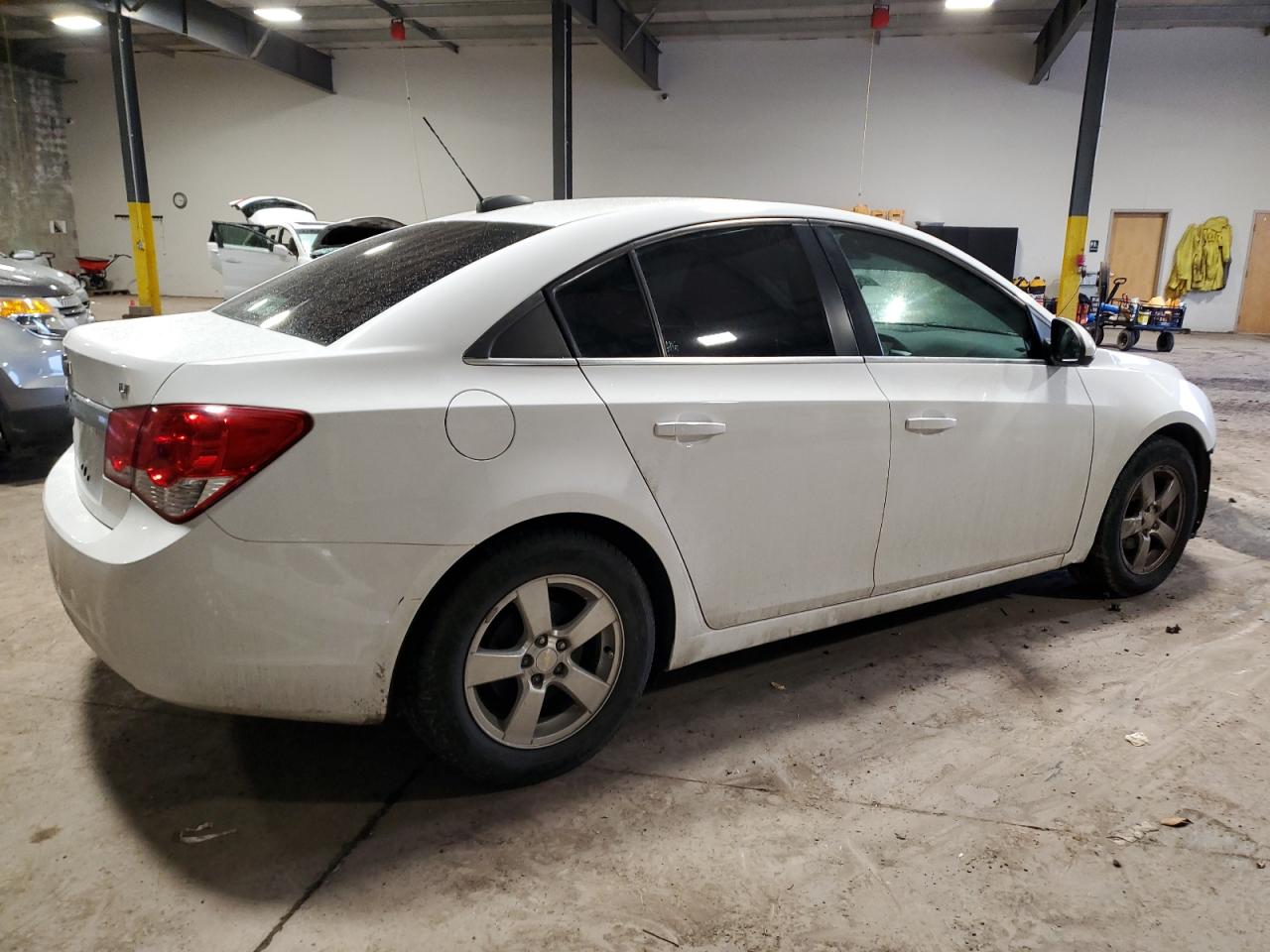 2016 Chevrolet Cruze - Image 3