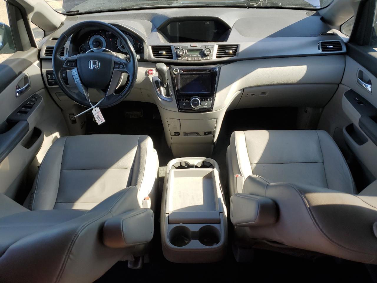 2016 Honda Odyssey - Image 8