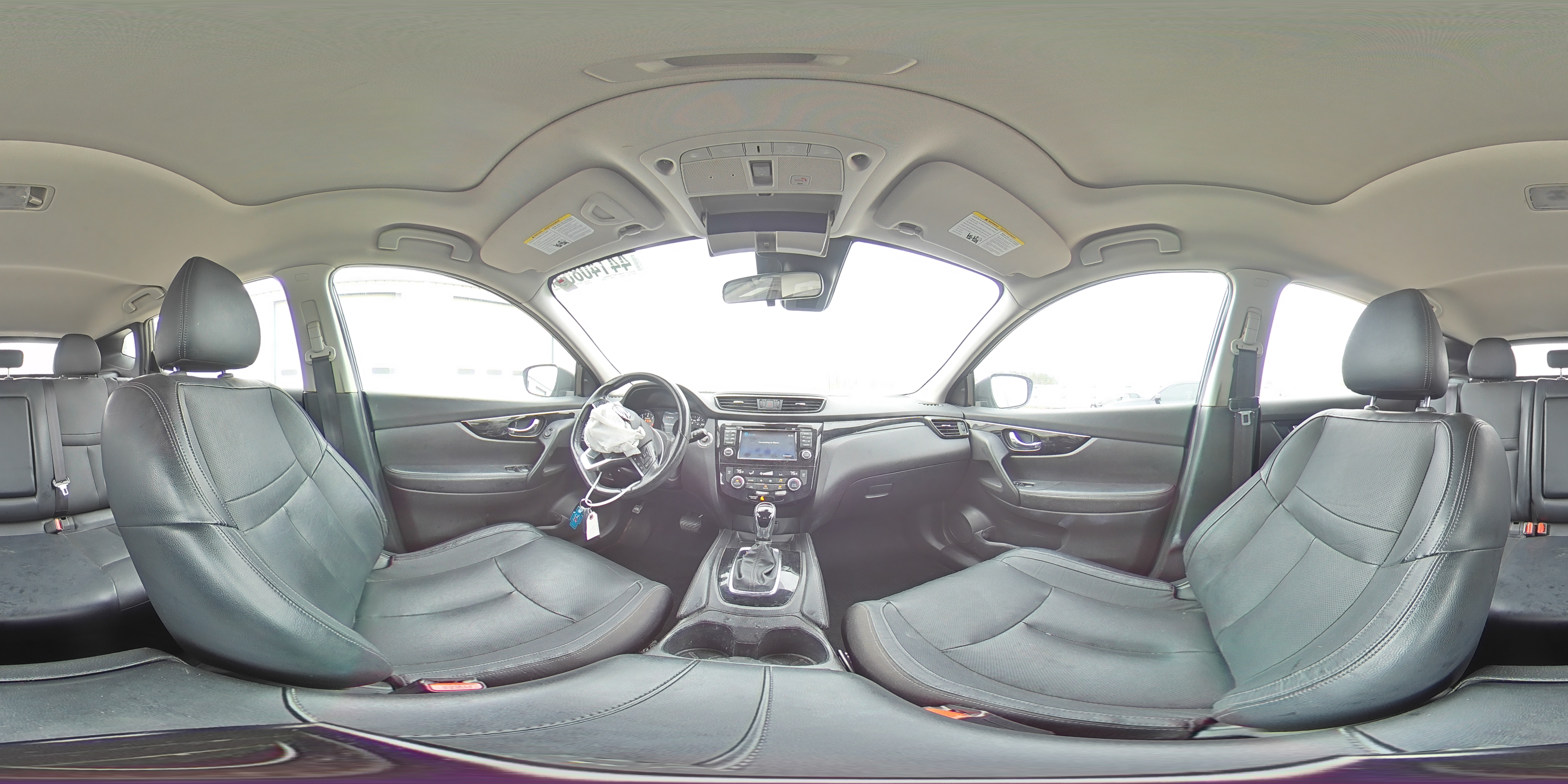 2018 Nissan Rogue - Image 15