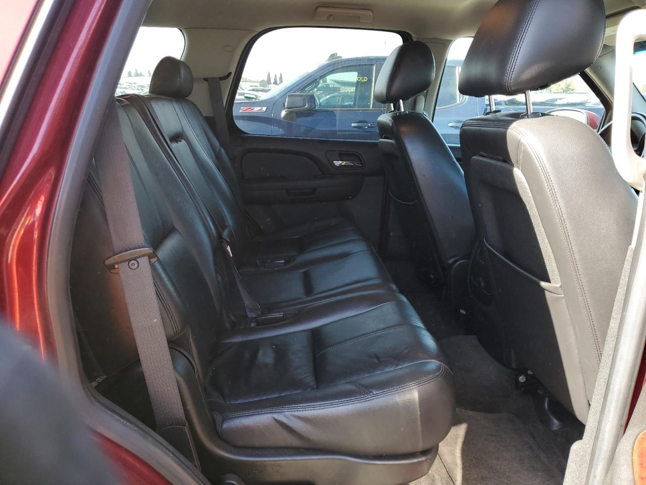 2010 Chevrolet Tahoe - Image 10