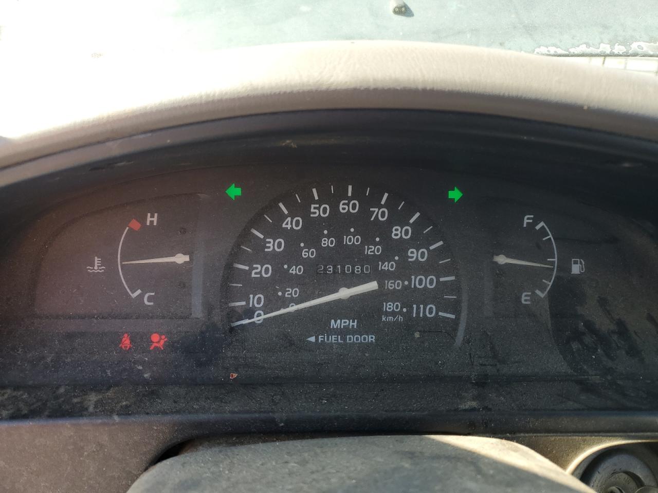 2002 Toyota Tacoma - Image 9