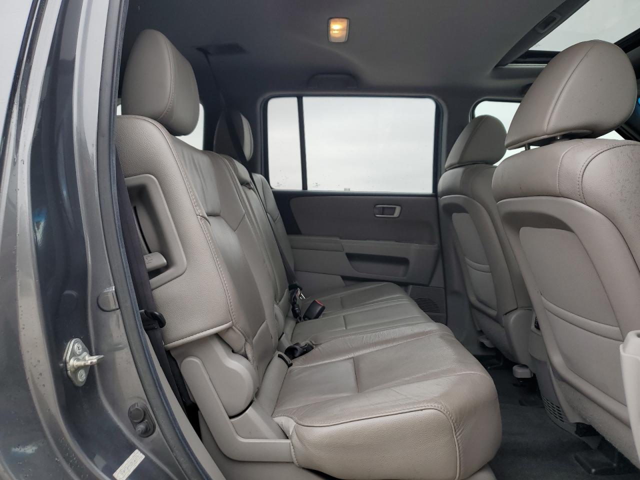 2012 Honda Pilot - Image 11