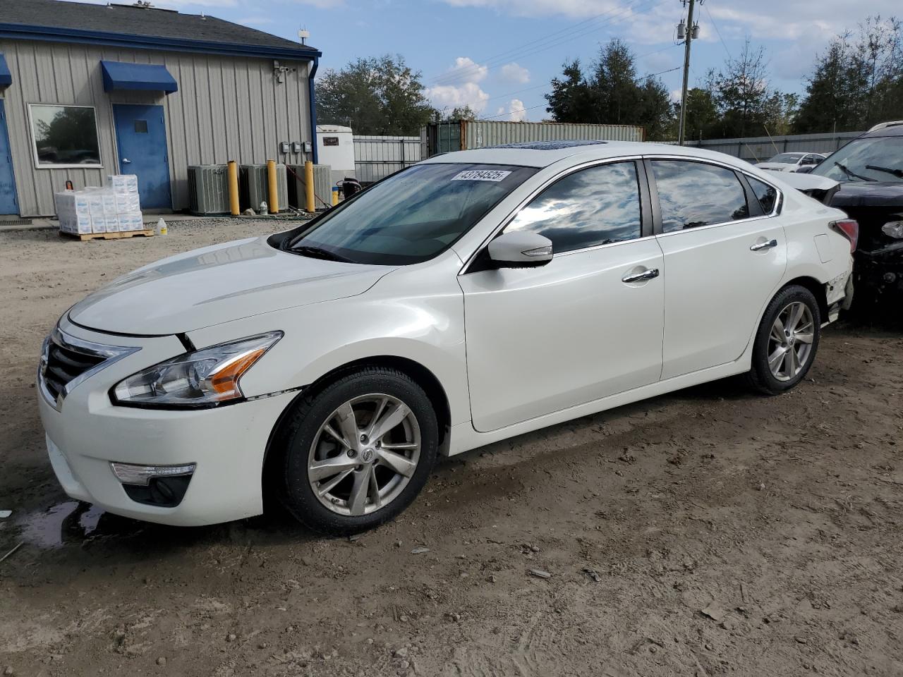2014 Nissan Altima - Image 1