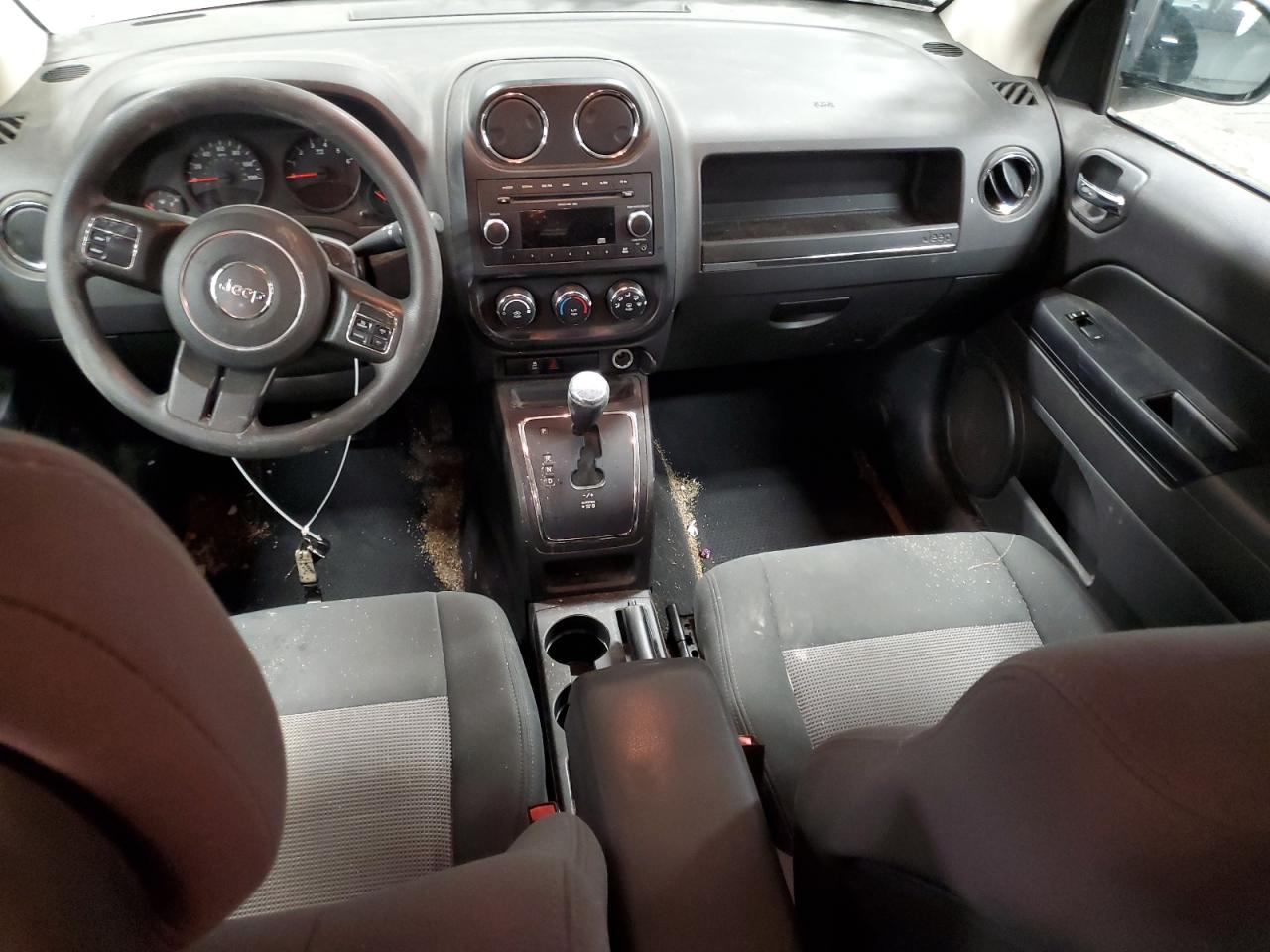 2011 Jeep Compass - Image 8