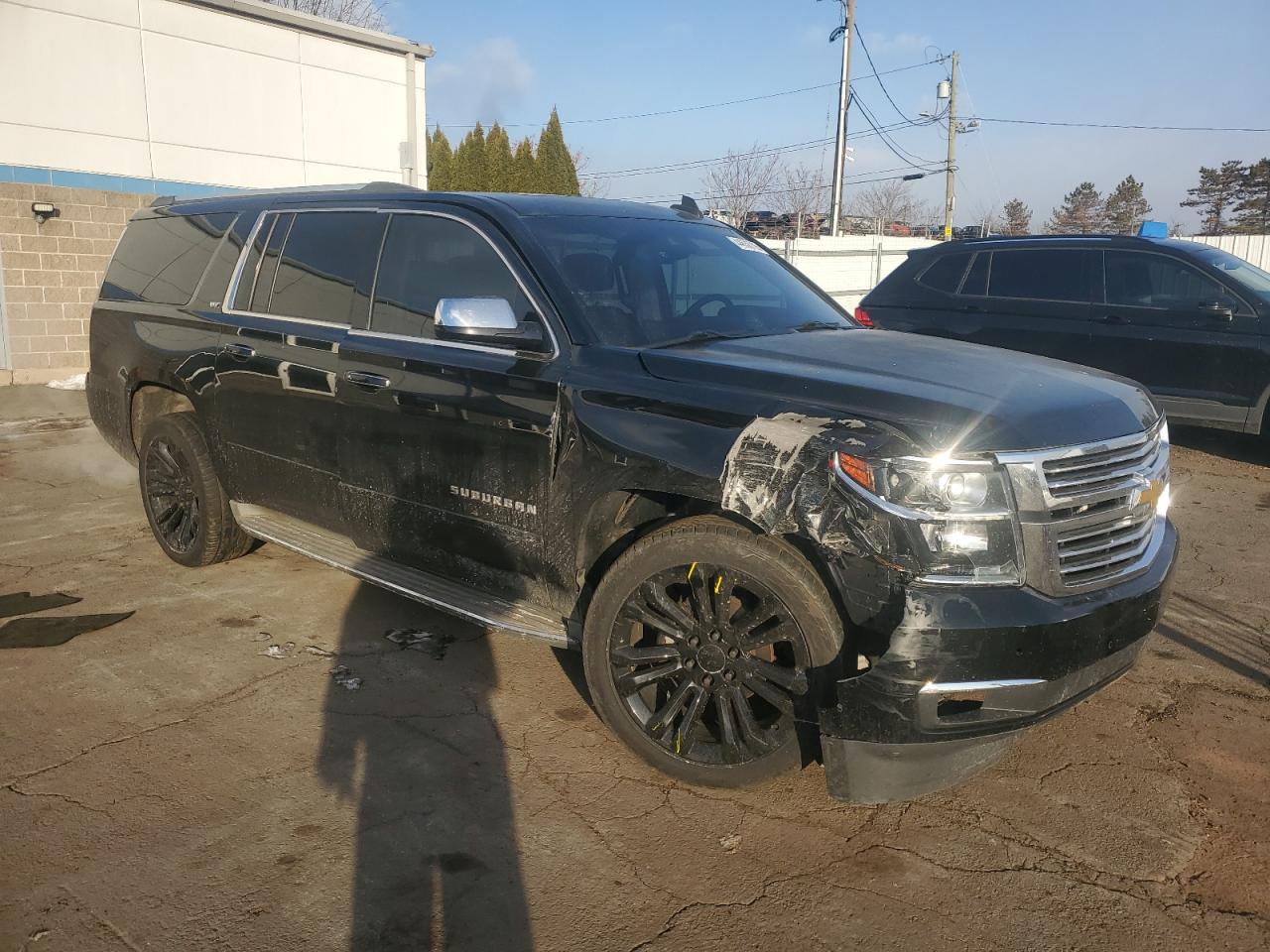 2015 Chevrolet Suburban - Image 4