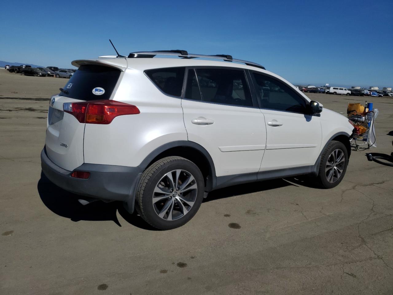 2015 Toyota RAV 4 - Image 3
