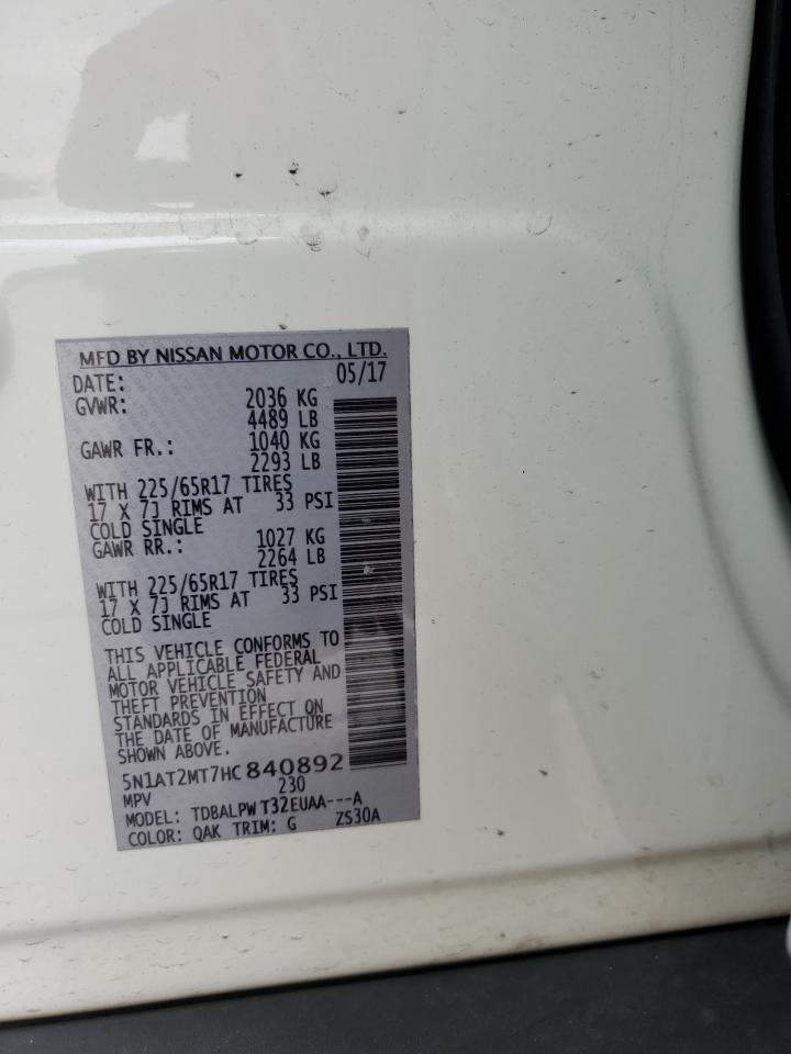 2017 Nissan Rogue - Image 13