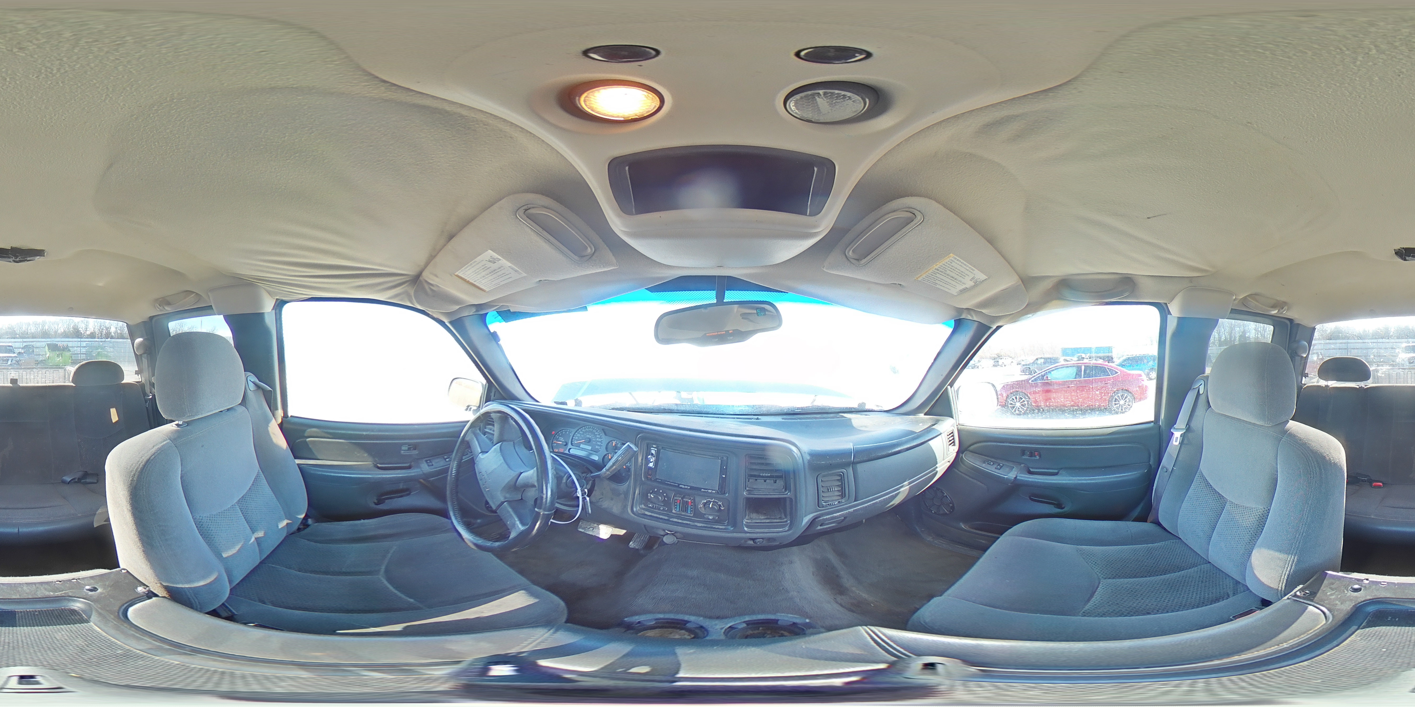 2005 Chevrolet Silverado - Image 13