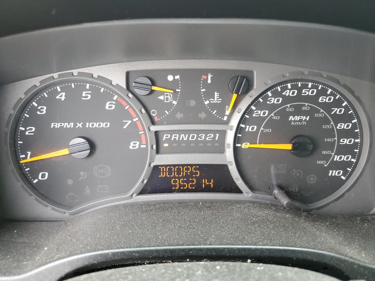 2004 GMC Canyon - Image 9