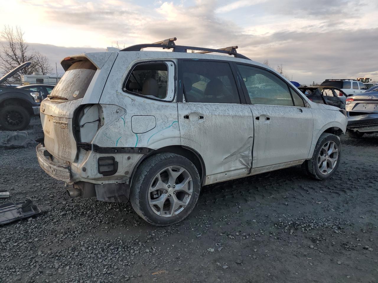 2016 Subaru Forester - Image 3
