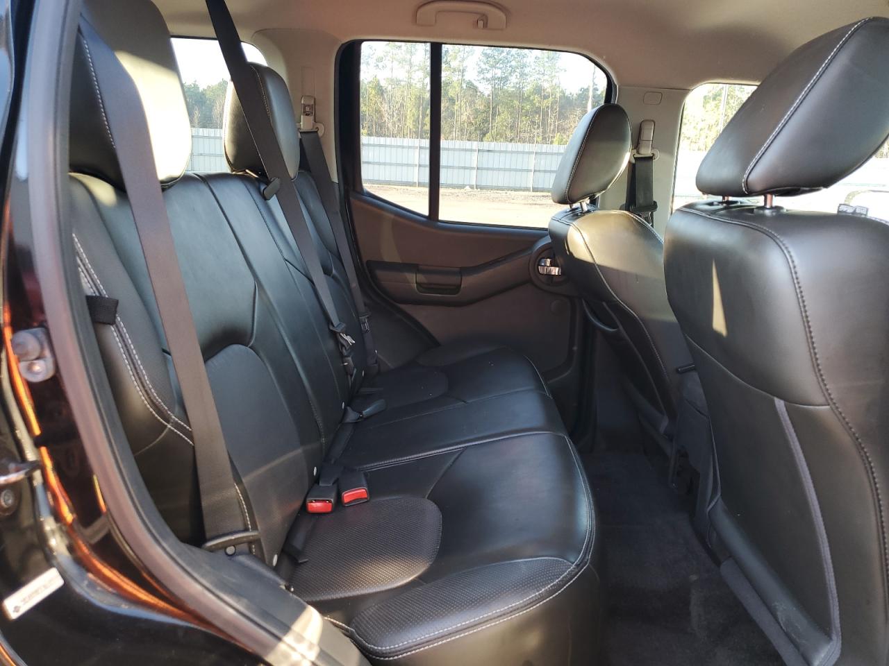 2015 Nissan XTerra - Image 11