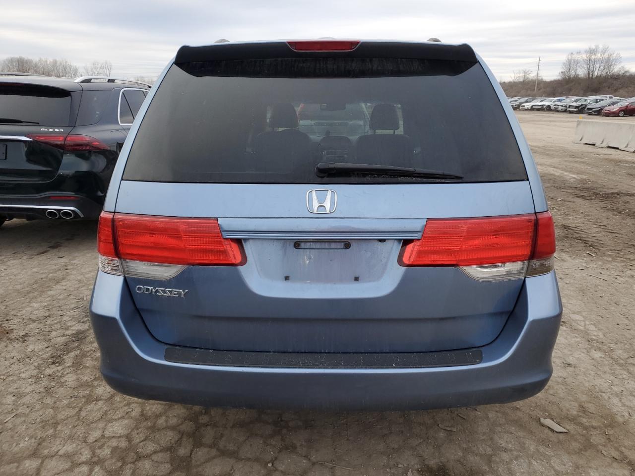 2010 Honda Odyssey - Image 6