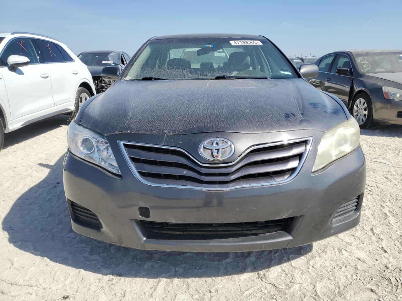 2010 Toyota Camry - Image 5