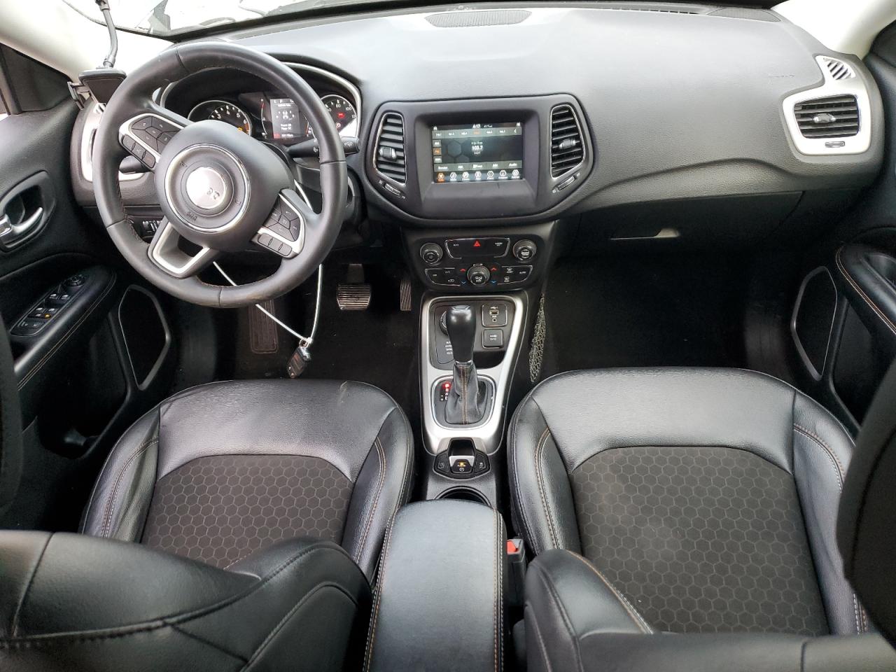 2021 Jeep Compass - Image 8
