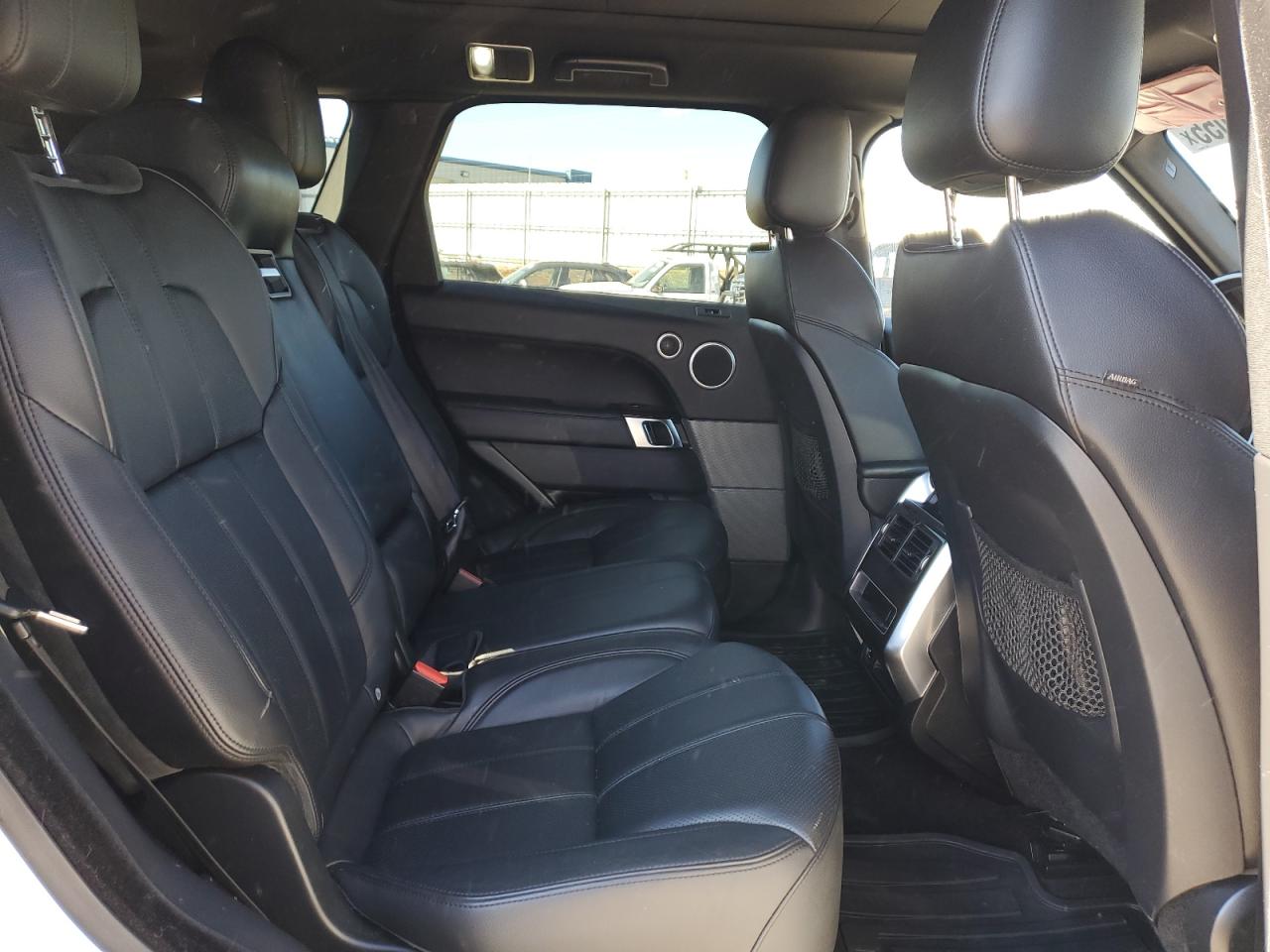 2017 Land Rover Range Rover - Image 11