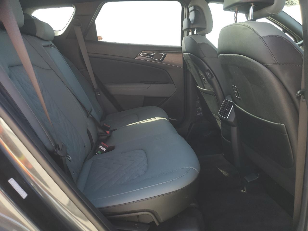 2024 Kia Sportage - Image 11