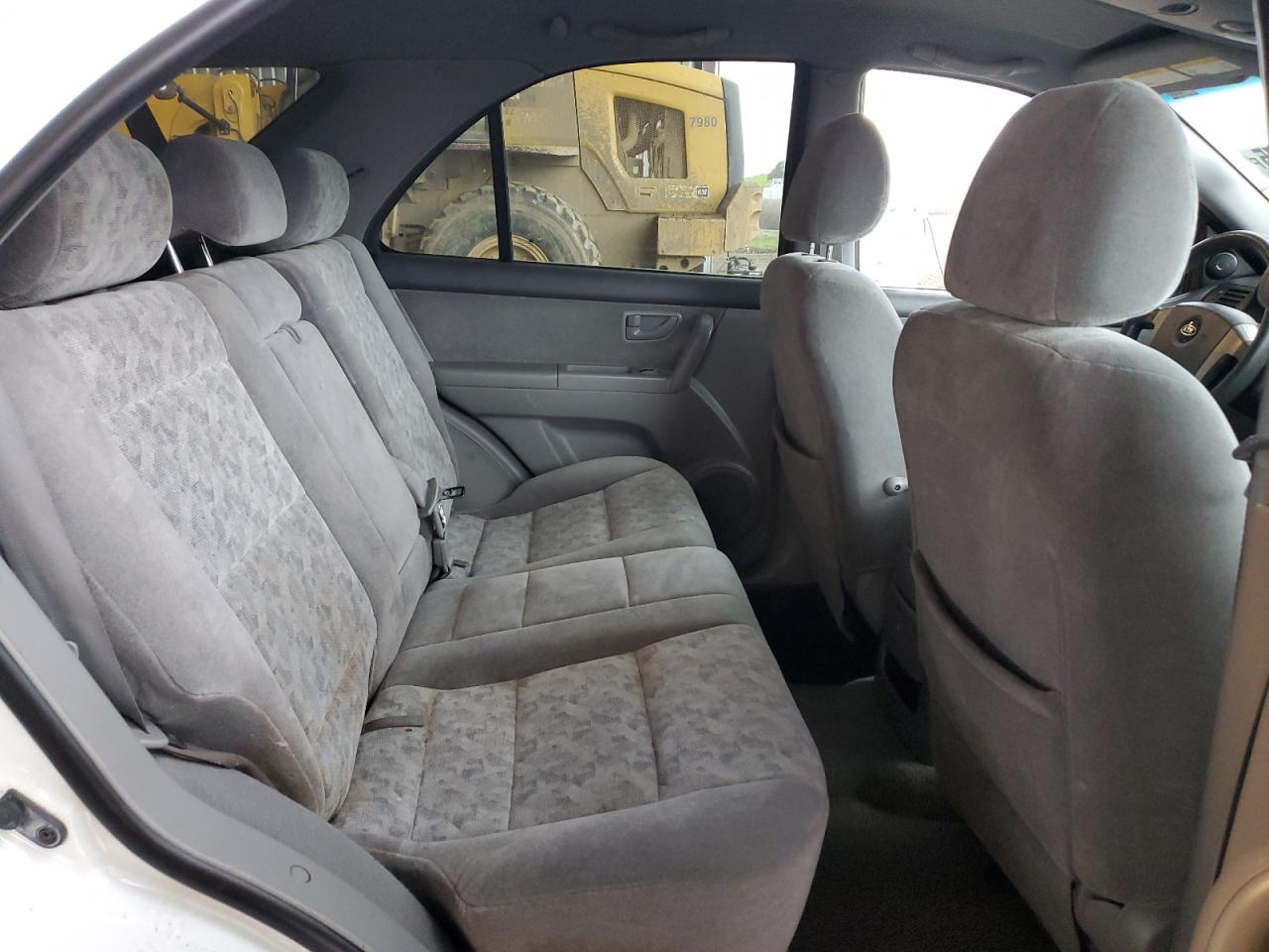 2006 Kia Sorento - Image 11