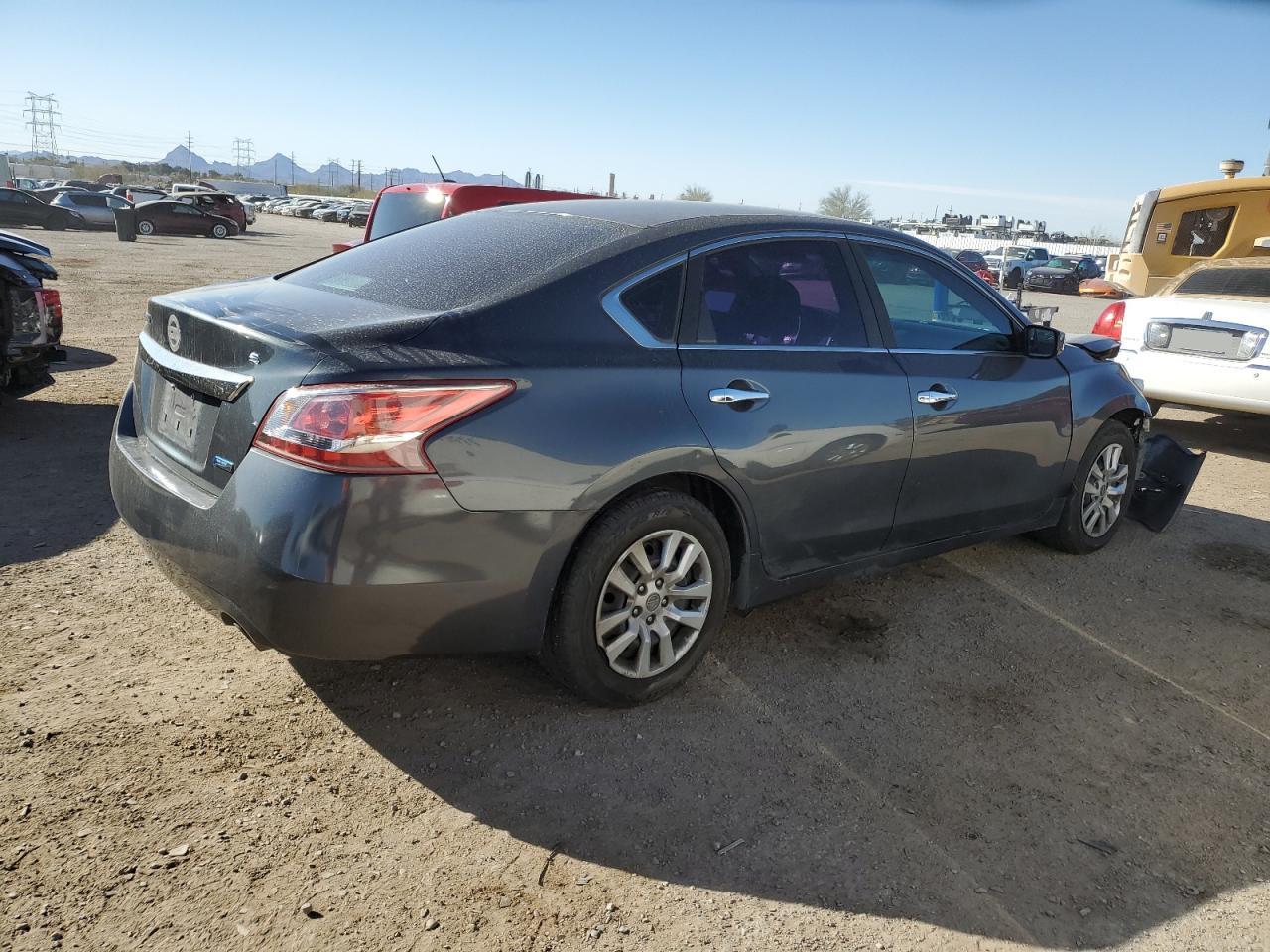 2013 Nissan Altima - Image 3