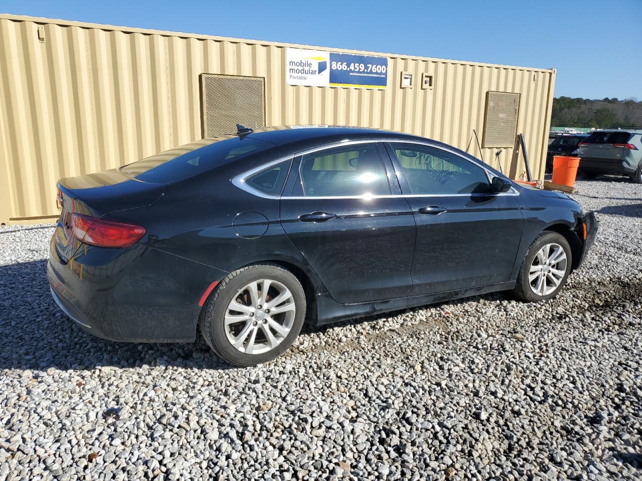 2015 Chrysler 200 - Image 3