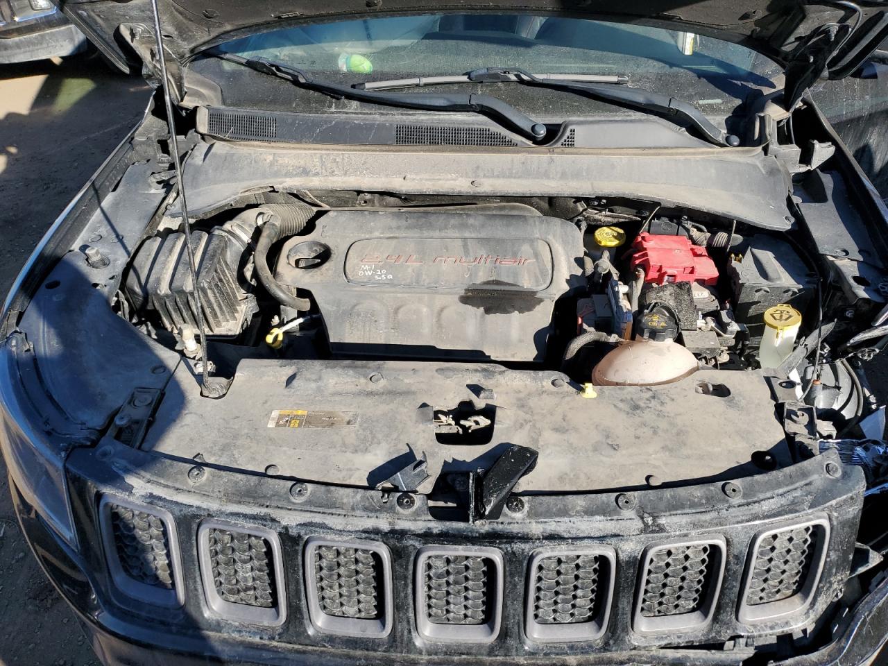 2019 Jeep Compass - Image 12