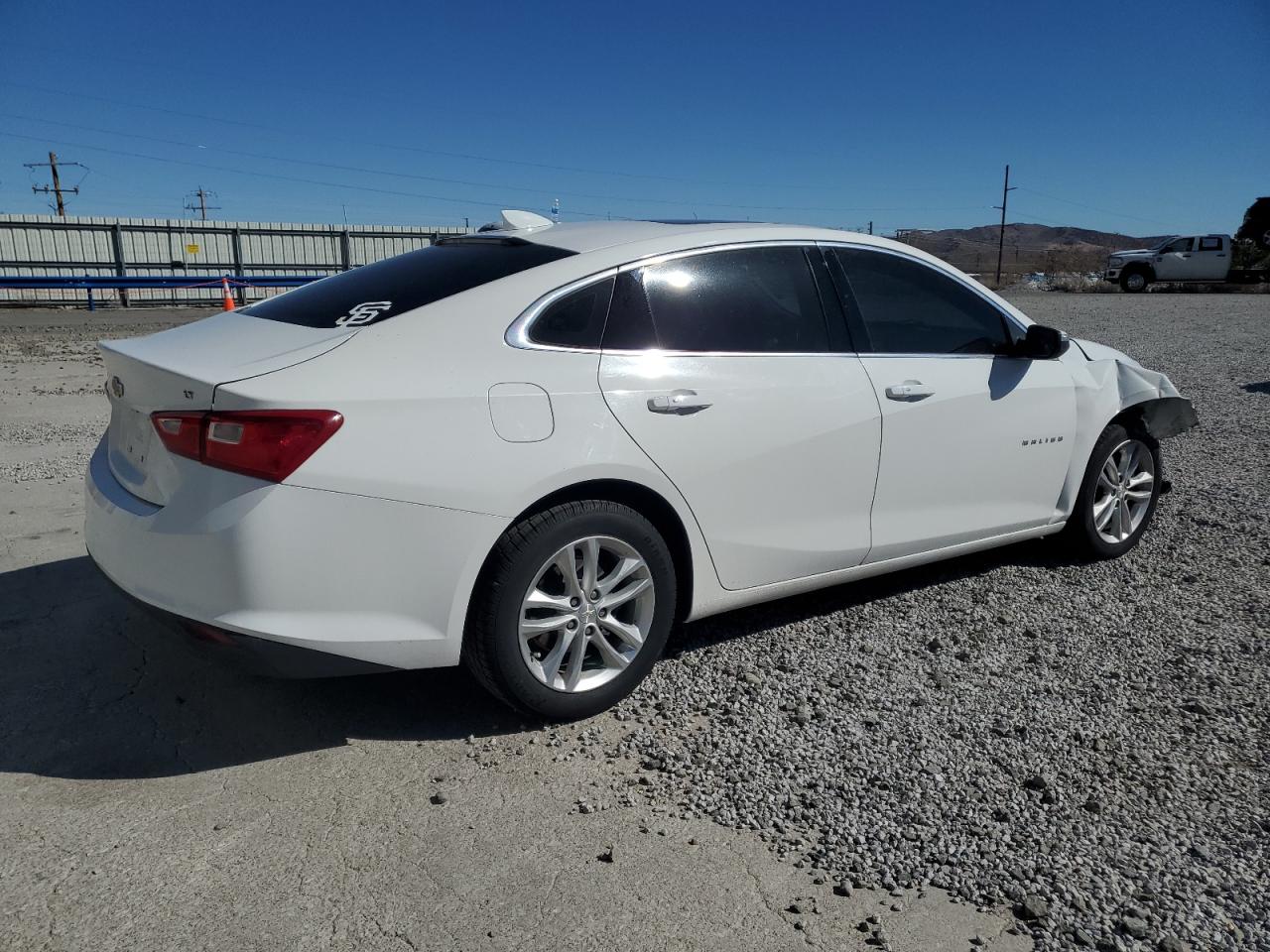 1G1ZD5ST3JF150370 CHEVROLET MALIBU 2018