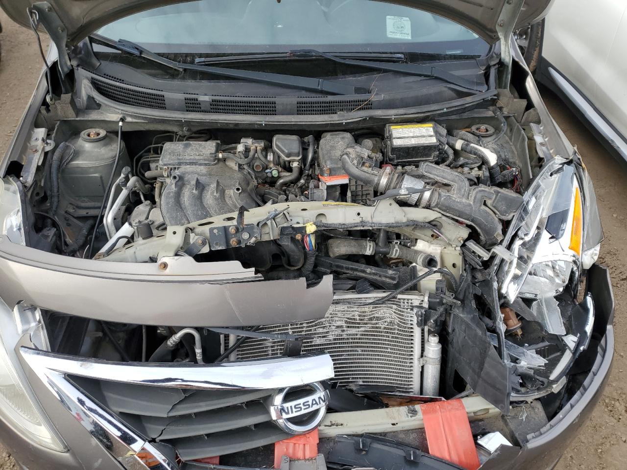 2015 Nissan Versa - Image 11