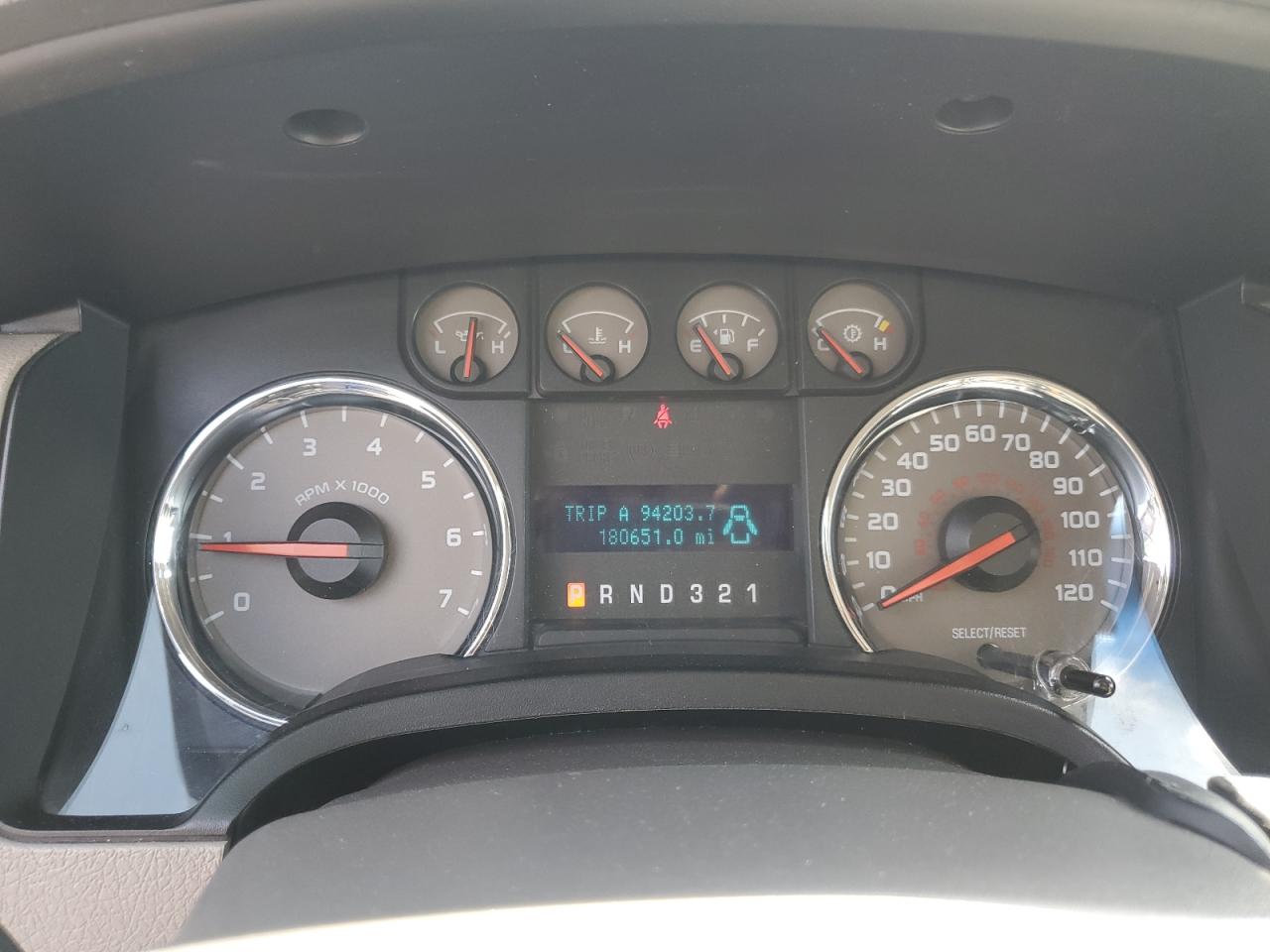 2010 Ford F-150 - Image 9