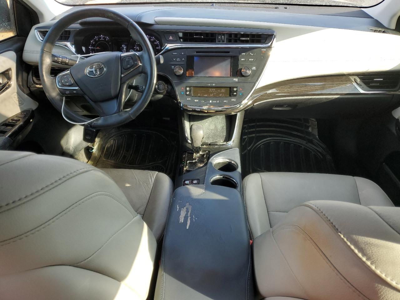 2013 Toyota Avalon - Image 8