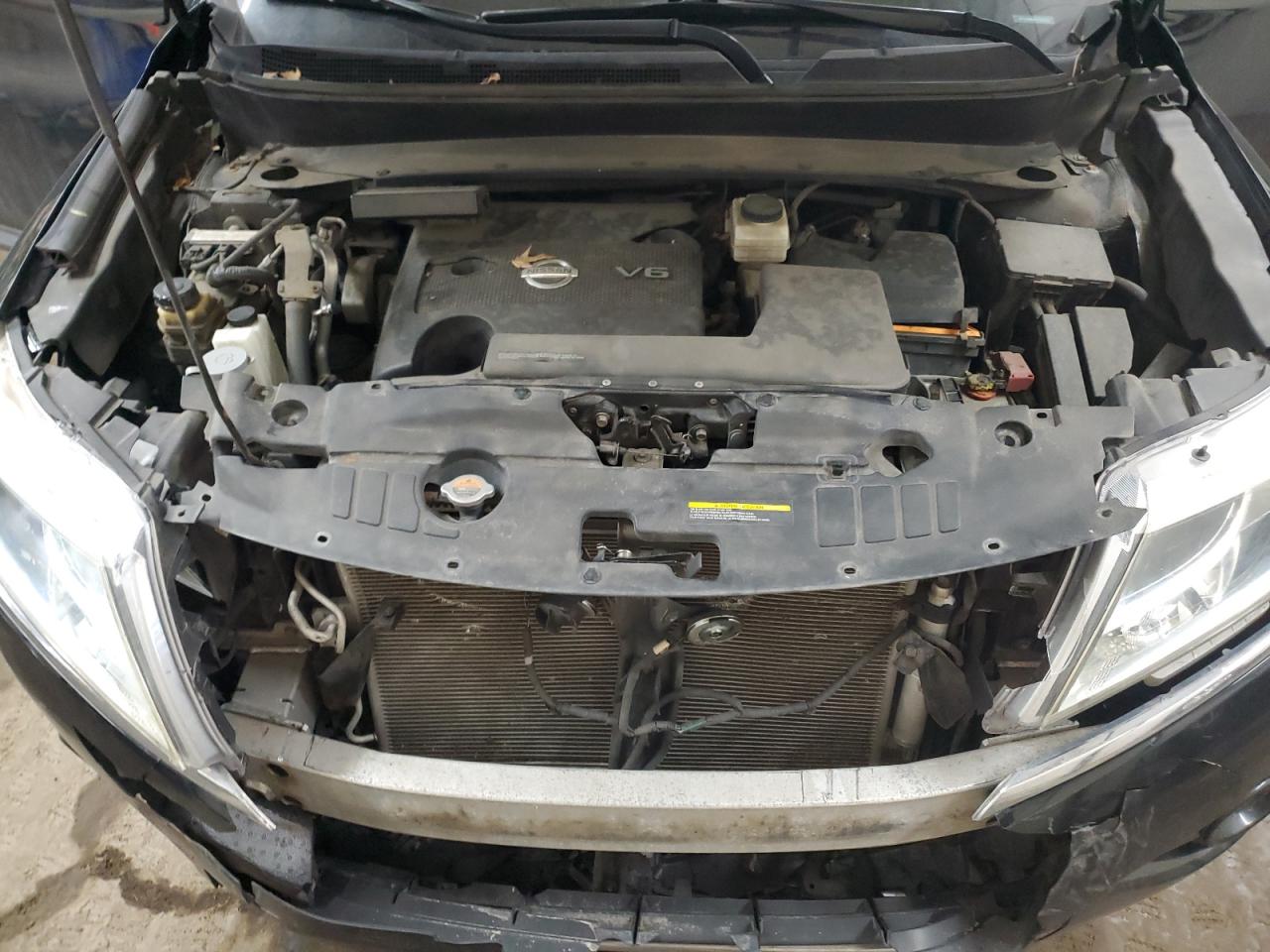 2013 Nissan Pathfinder - Image 12