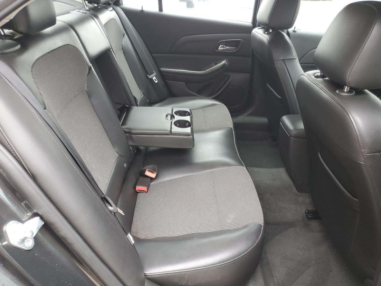 2015 Chevrolet Malibu - Image 10