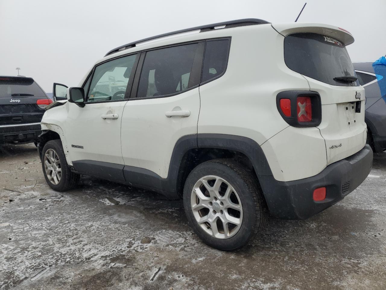2015 Jeep Renegade - Image 2