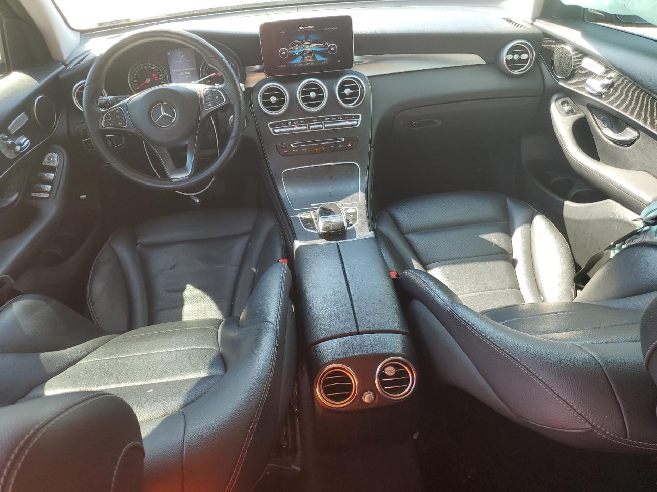 2016 Mercedes-Benz GLC - Image 8