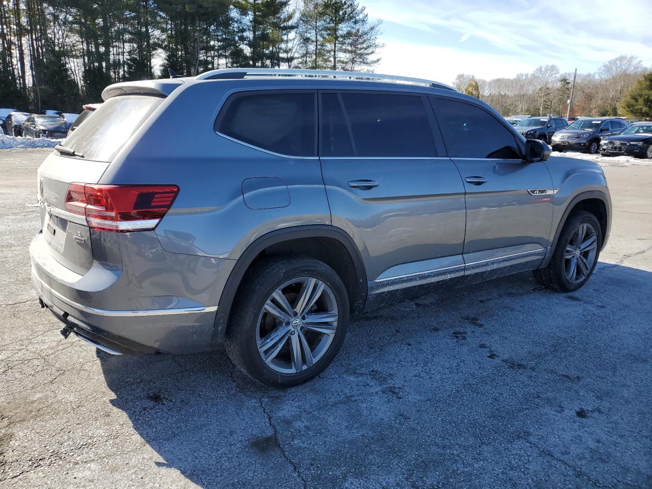 2019 Volkswagen Atlas - Image 3