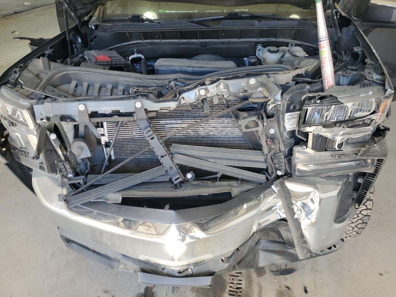 2020 Chevrolet Silverado - Image 13