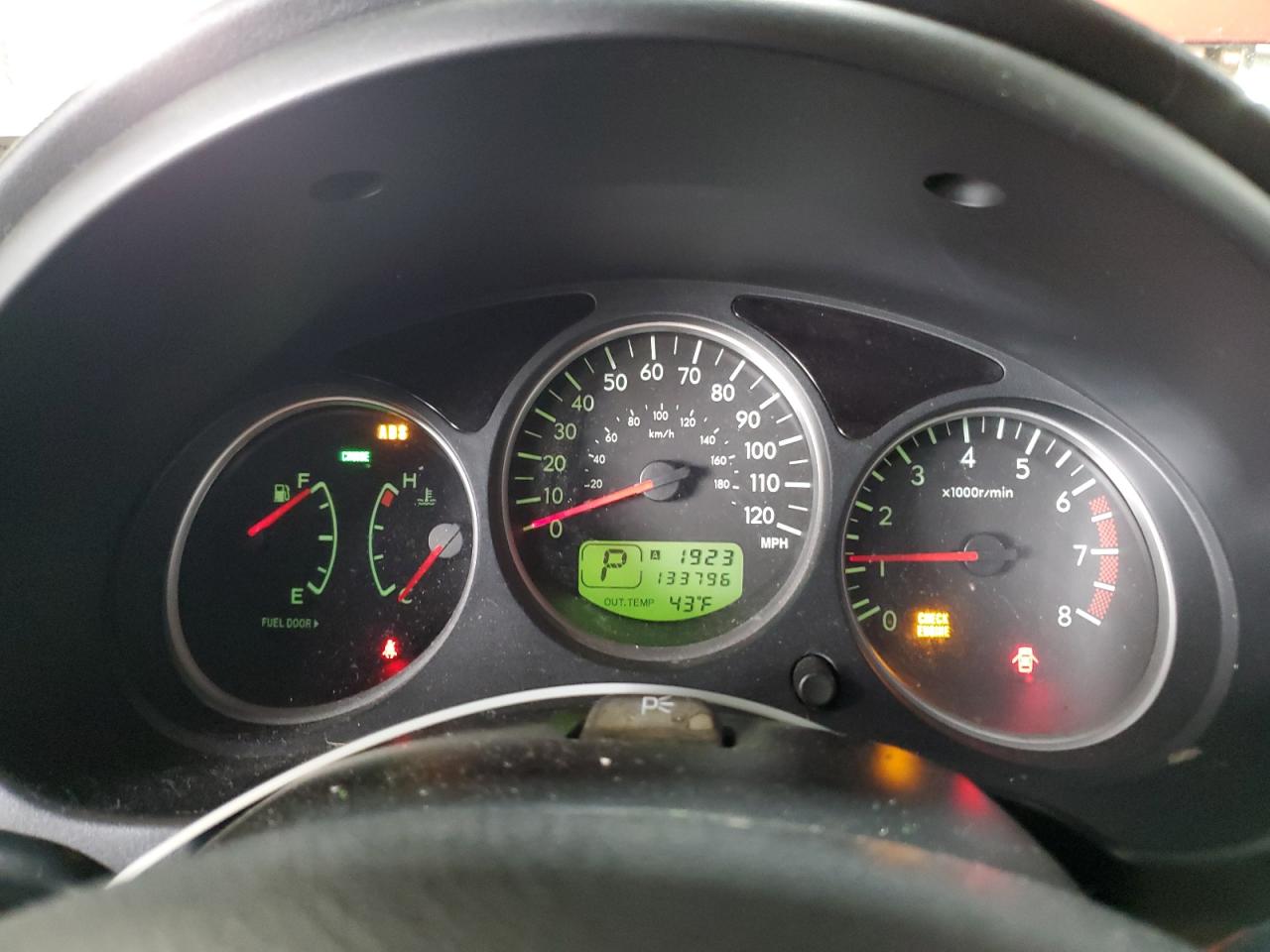 2005 Subaru Forester - Image 9