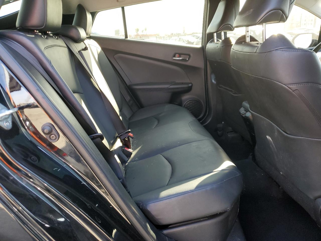 2020 Toyota Prius - Image 11