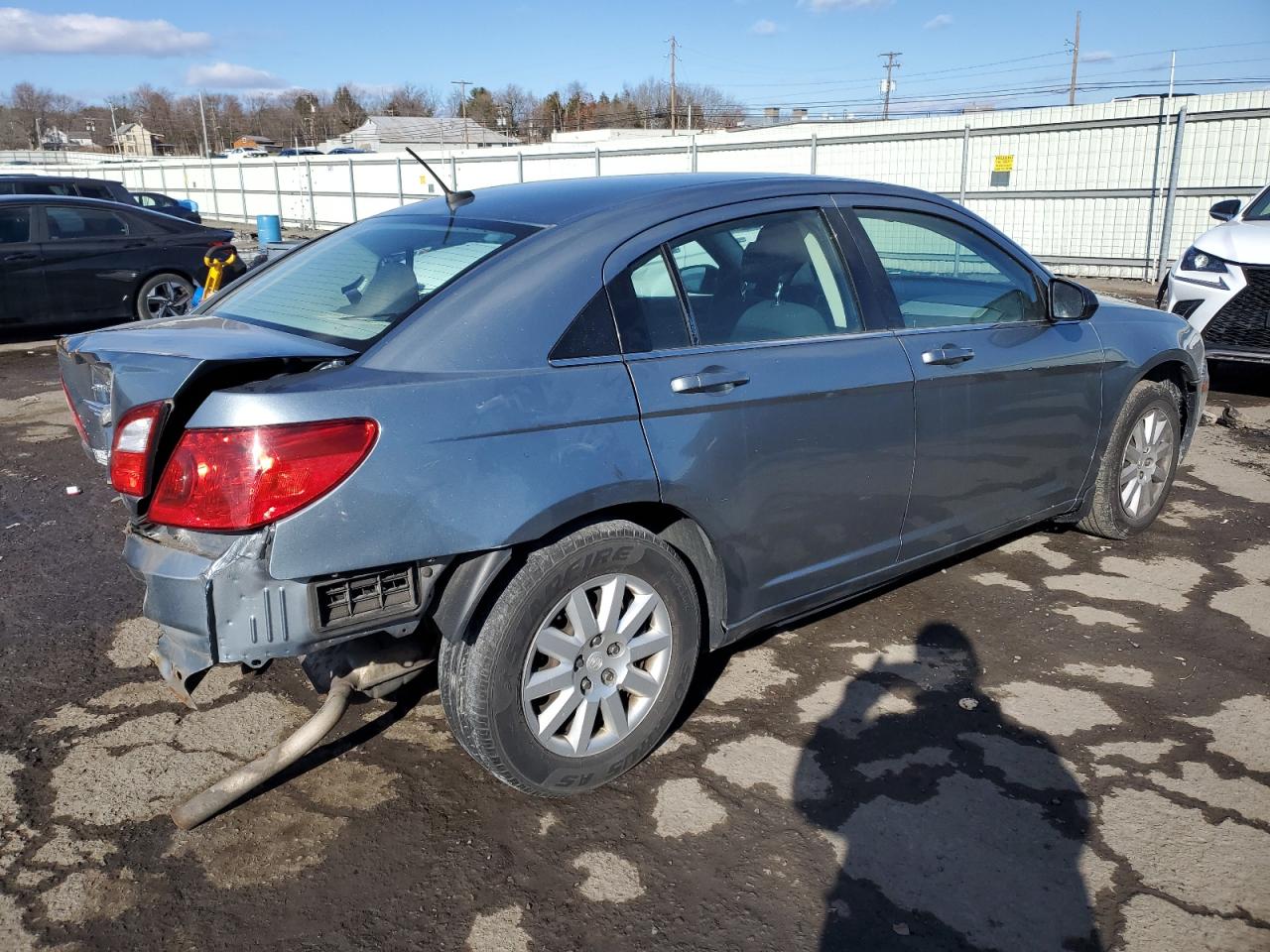 2010 Chrysler Sebring - Image 3