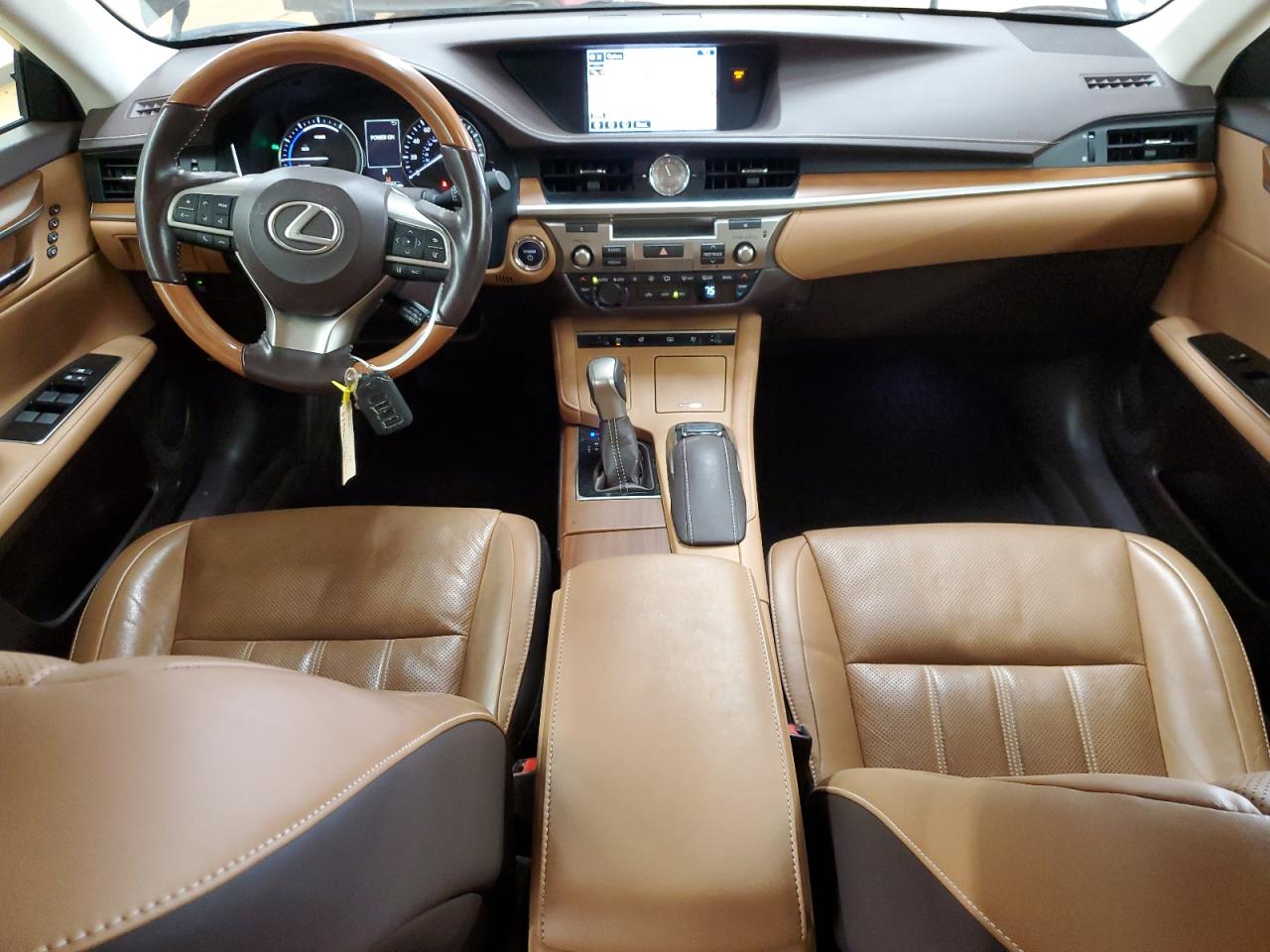 2016 Lexus ES - Image 8